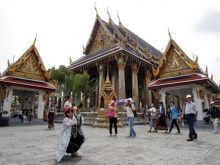 Thái Lan phát sách cư xử văn minh cho du khách Trung Quốc