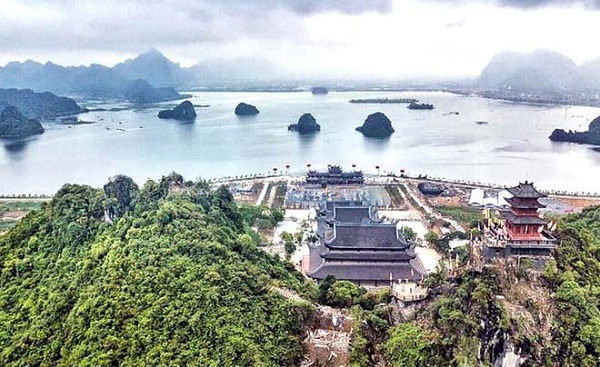Toàn cảnh chùa Tam Chúc