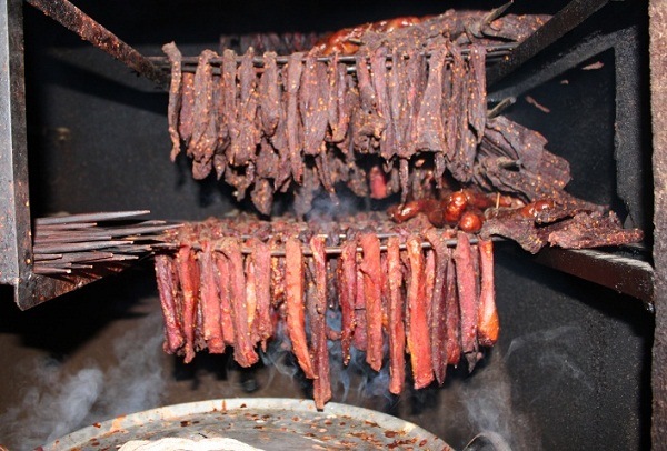Thịt trâu gác bếp - Tuyên Quang