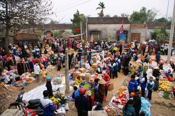 Chợ phiên phố Đòn - Pù Luông