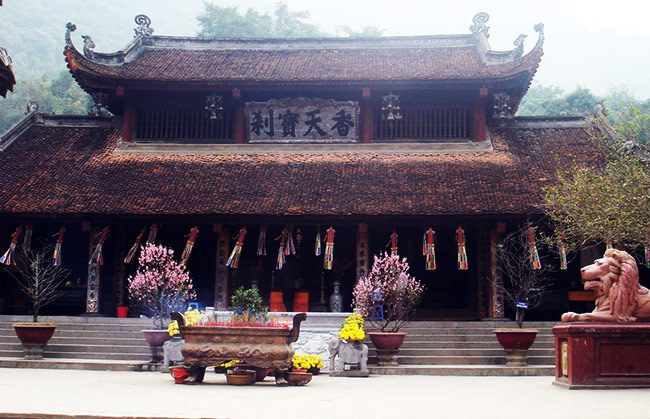 Các ngôi chùa nổi tiếng quanh Hà Nội