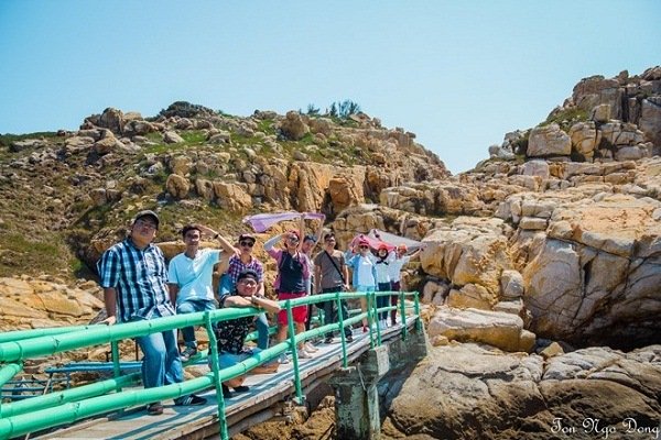 Cầu tre - hòn nội